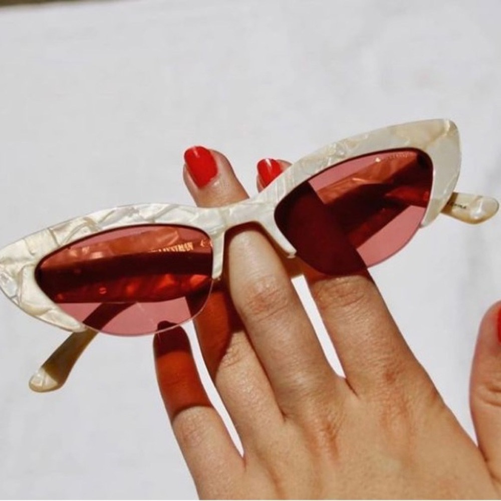 Poppy Lissiman's Solstice sunglasses in cream marble NWOT! **RARE**